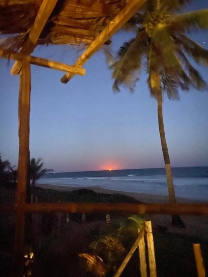Готель Bahia Surf Camp Abrantes Екстер'єр фото